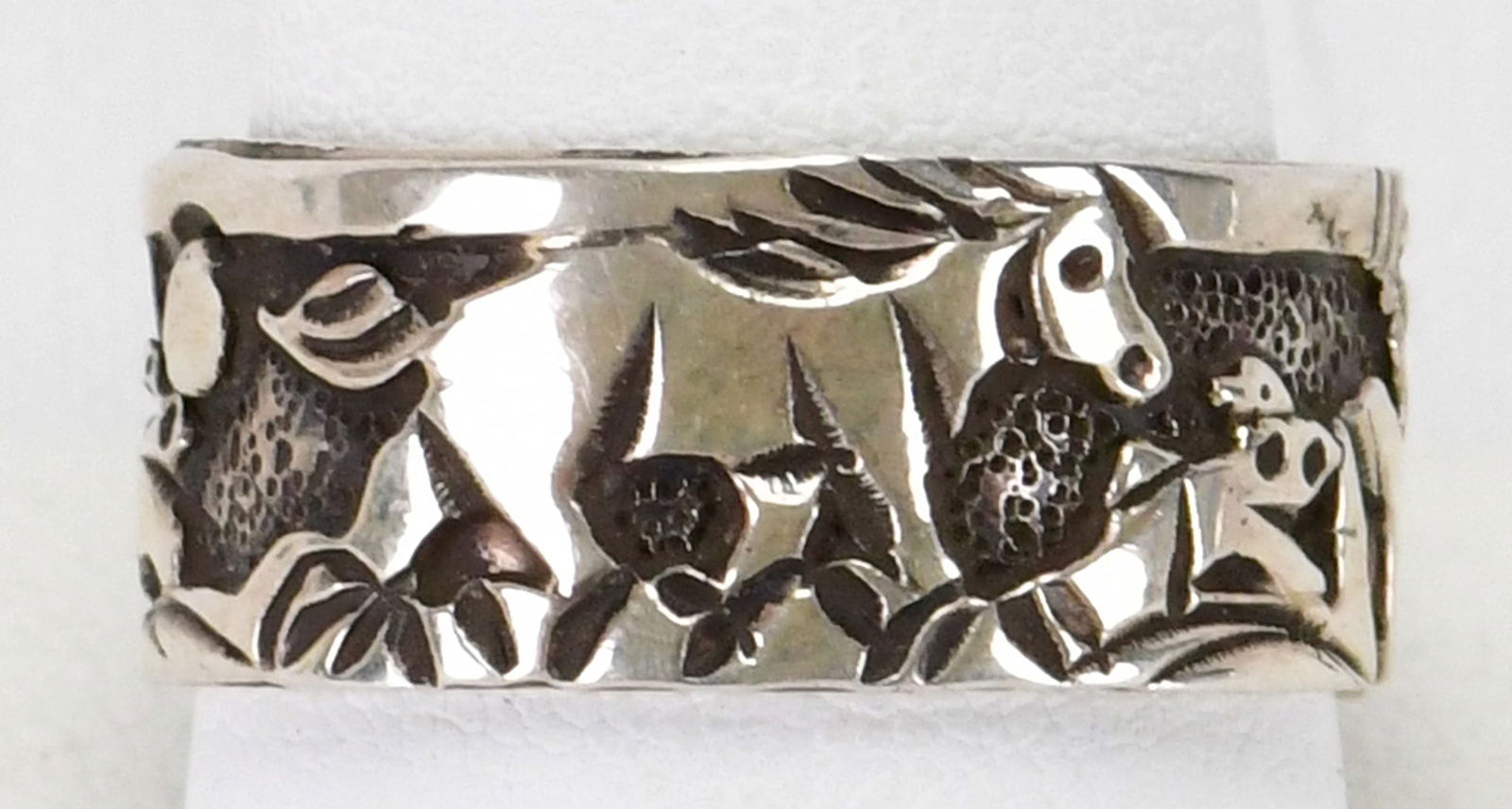 L. Becenti Sterling Silver Horse Story Teller Ring - Size 10.5 (1 of 4)