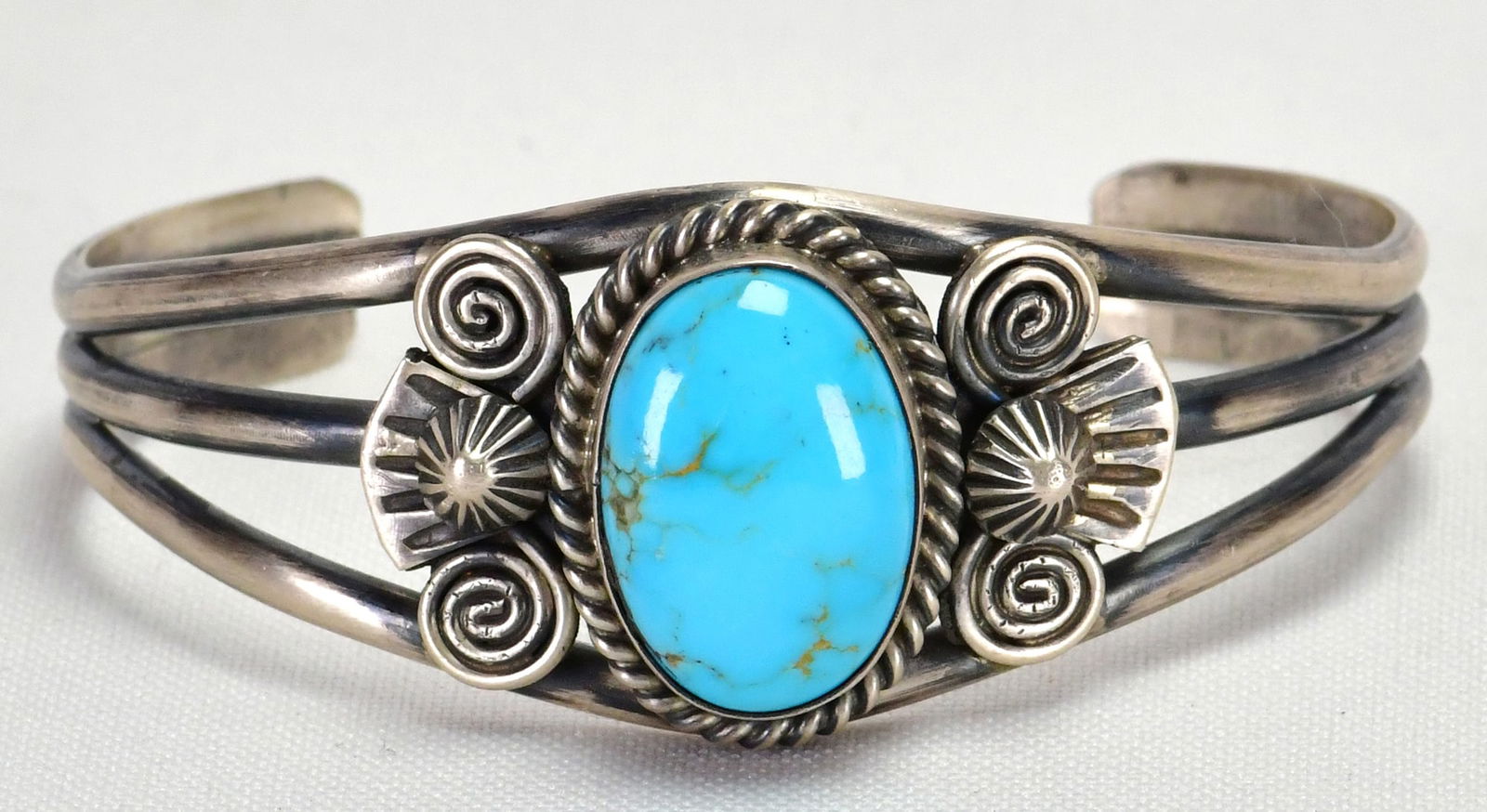 Native American Sterling Silver Nevada Blue Turquoise Cuff Bracelet (1 of 5)