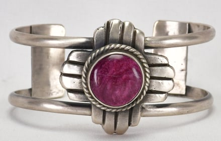 Native American Sterling Silver Spiny Oyster Zia Cuff Bracelet