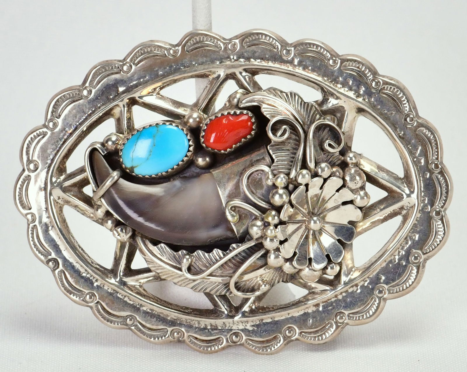 Vintage Navajo Sterling Silver Heavy Gauge Bear Claw Belt Buckle (1 of 3)