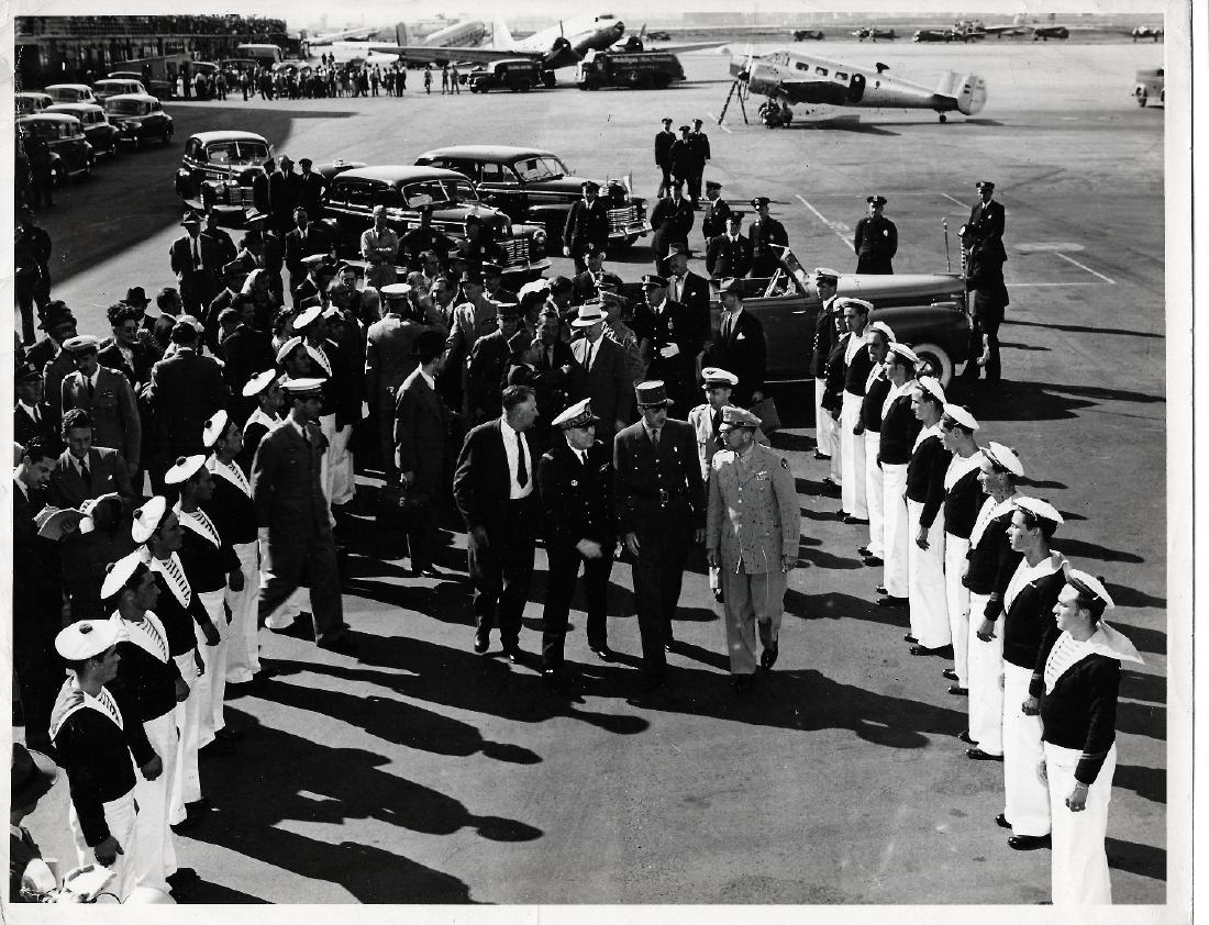 Gen. Charles De Gaulle meet U.S. Delegation 1945 (1 of 3)