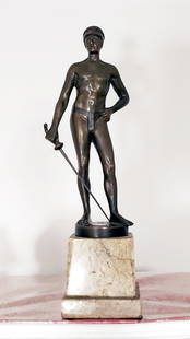 Otto Hoffmann: Swordsman, c.1900, Bronze Sculpture: Patinated bronze figure of a Swordsman on round plinth, on double stepped marble base. By Otto Hoffmann, a German sculptor active in 1885 - 1915. Signed HOFFMANN in the plinth. Dimension: H12.75 x 3 x