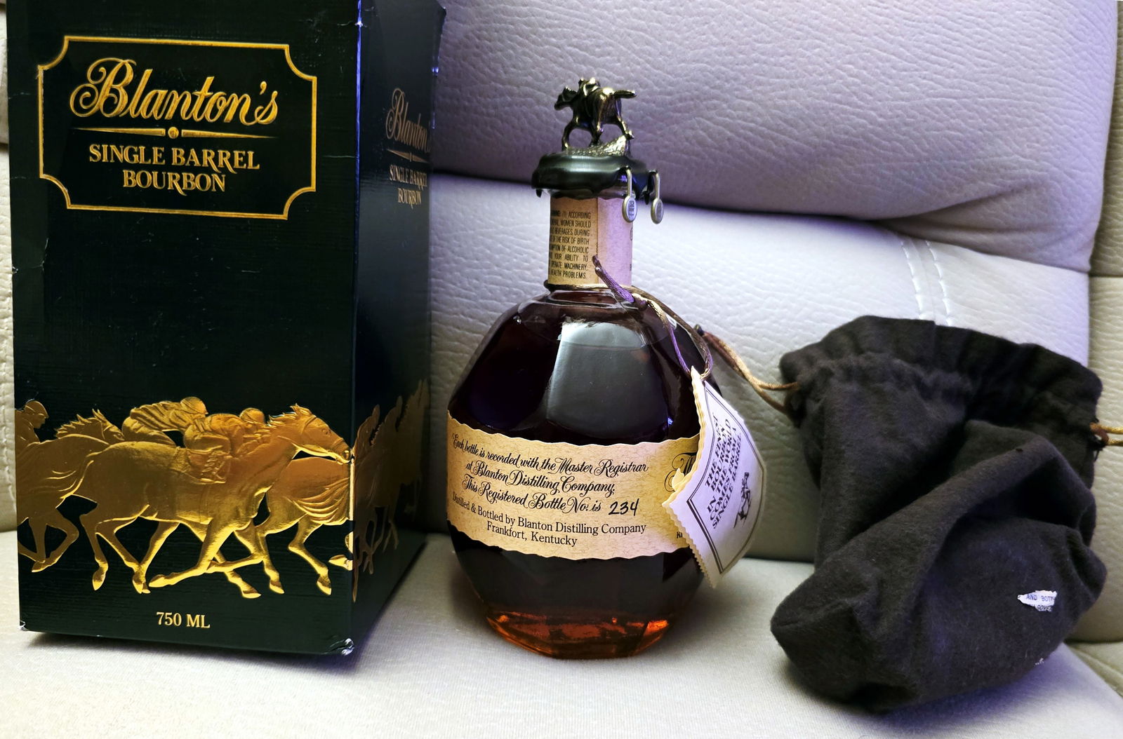 Blanton’s Single Barrel Kentucky Straight Bourbon 2009 (1 of 5)
