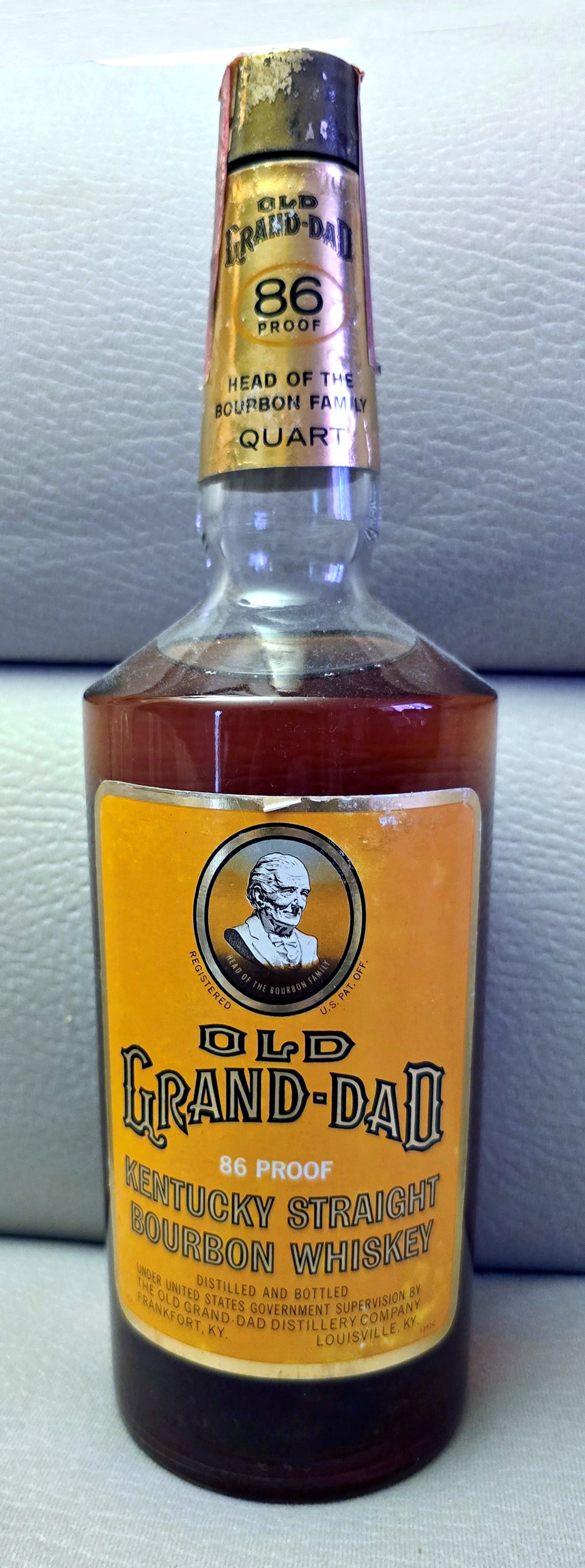 1971 Old Grand-Dad Kentucky Straight Bourbon 86 Proof 4/5 Quart (1 of 6)