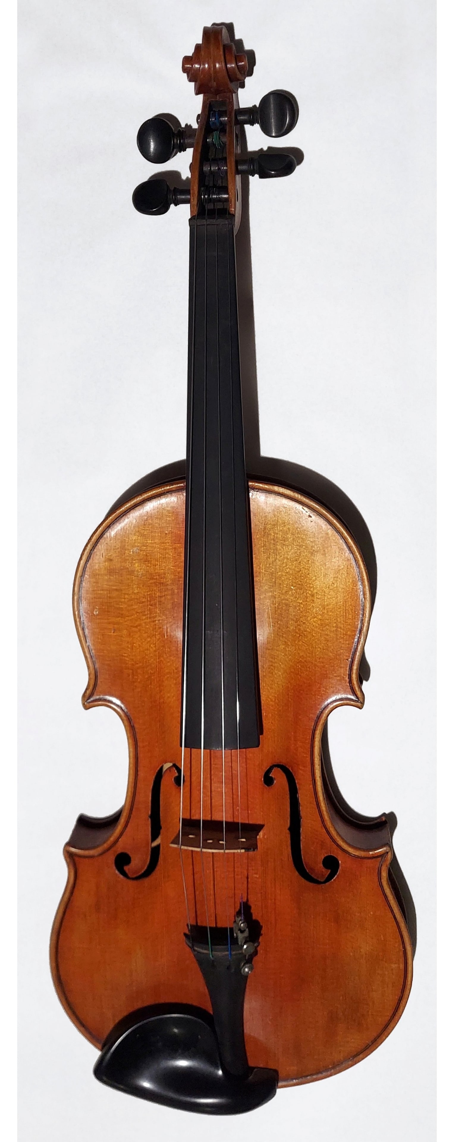 Violin 4/4, Labelled: Mathias M. Dahl, Minneapolis, Minn. 1915 (1 of 10)