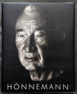 Peter Hönnemann: Photographs (1994-1998) 1999 Ltd Edition 1000: Peter Honnemann Photographs 1994-1998. First Edition by repro 68 (Print) Ohne Jahr. Hamburg. Special Edition 1000 copies. 14 inches tall platinum prints by Creative Color, Hamburg, Germany. Lithograph