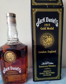 Jack Daniel’s 1915 Gold Medal Series Tennessee Whiskey