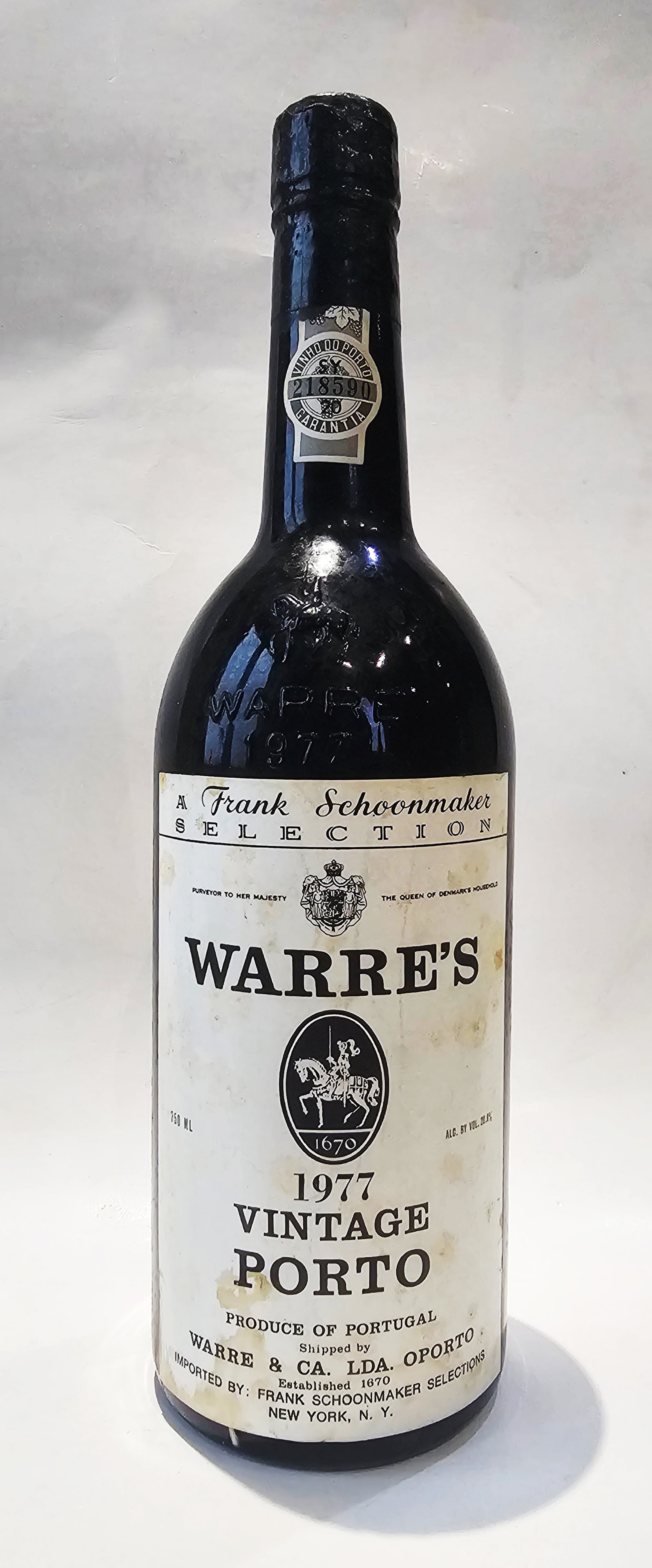 1977 Warre's Vintage Port, 750ml: Warre's Vintage Port, 1977, 750ml. Condition: Top neck, soiled labels.