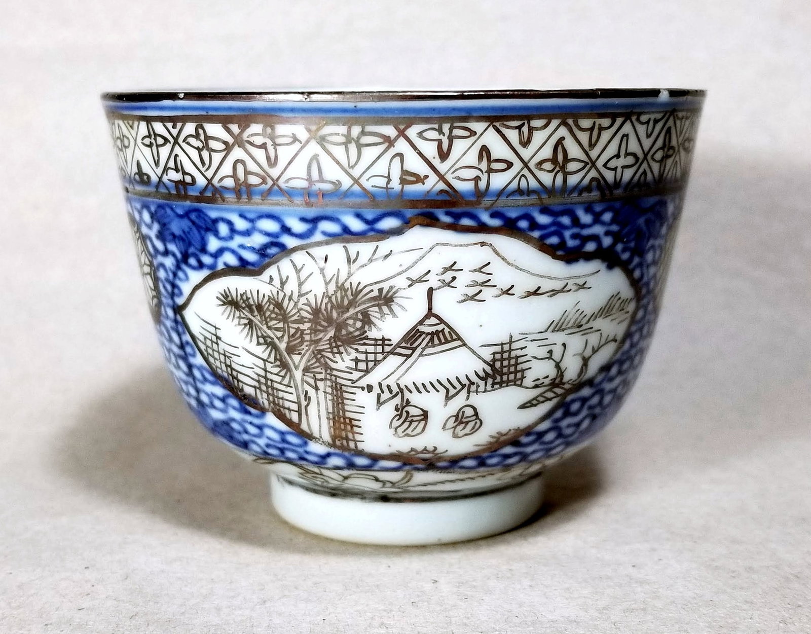 Blue & White Porcelain Teacup Qing Dynasty Kangxi (1 of 10)