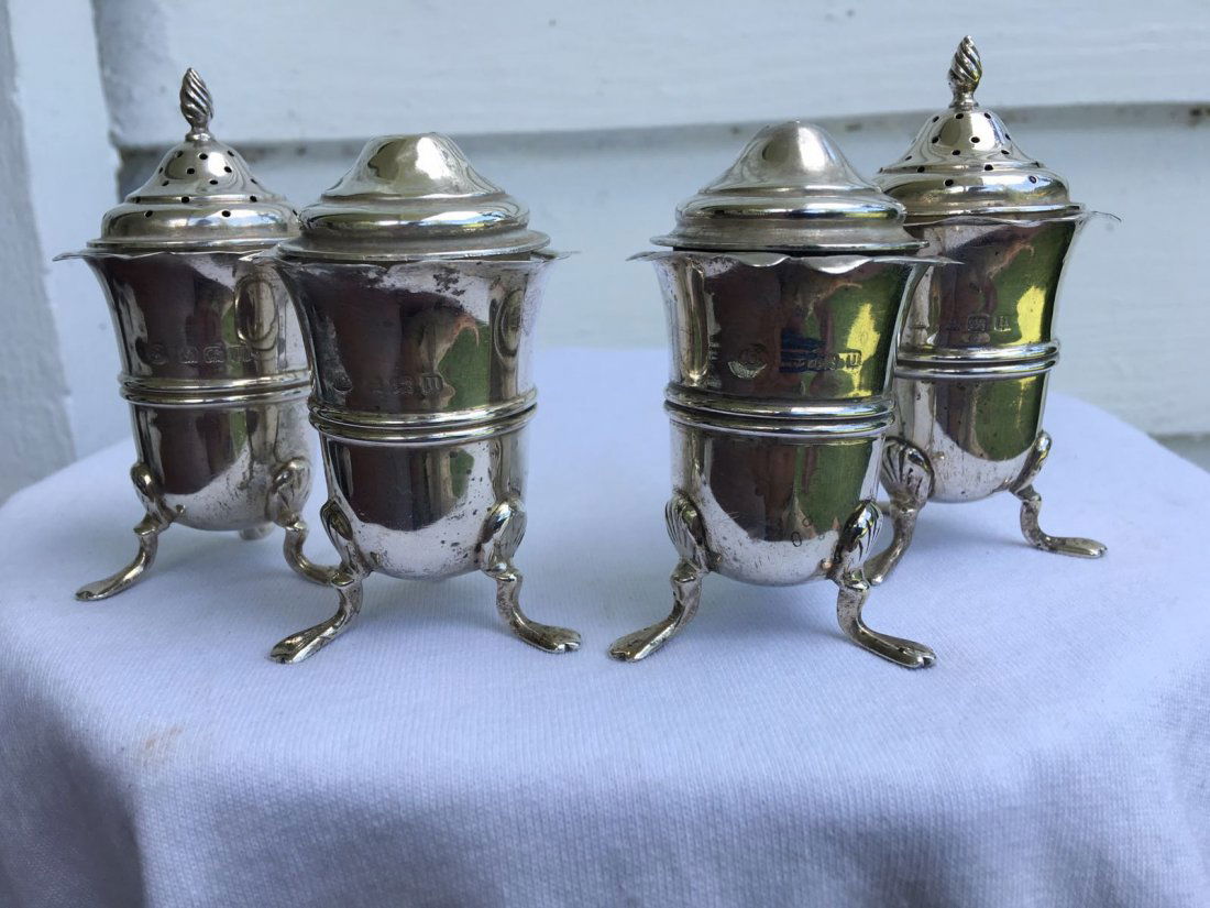 2 Salt and 2 Pepper Pots (1 of 5)