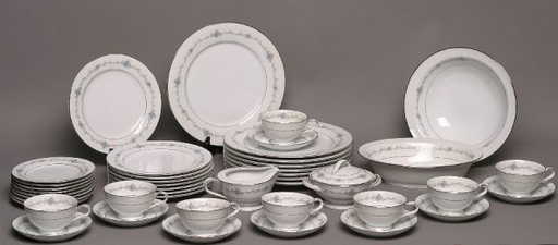 319 Noritake Glencoe 45 Piece China Set