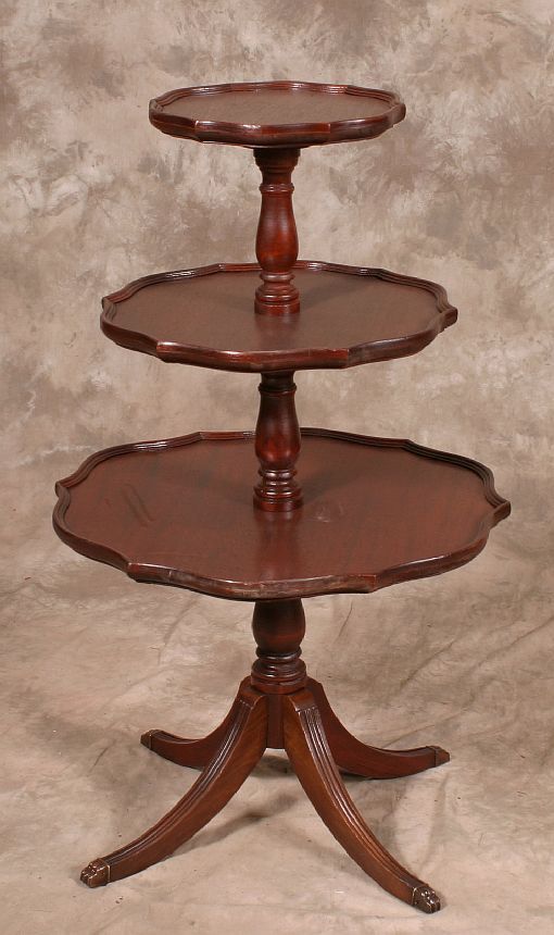 790 Mahogany 3tier pie crust table Jan 01, 2007 Montrose Auction Inc in GA