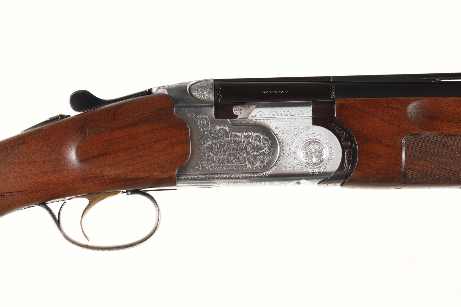 A2569 Beretta 686 Special O/U Shotgun 12ga: 12ga Serial # E84100B Beretta Model 686 S 12 ga with 30' Vent tib Bbl 2 3/4" chamber Choked Mod & IC with single selective trigger and ejectors. 14 1/4" 1 1/4"DAC 2 1/4" DAH Condition, Very fine with 