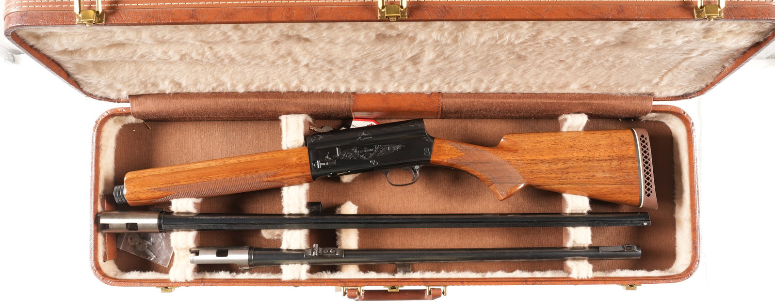 A3492 Browning FN A5 Magnum Semi Shotgun Two-Barrel Set 12ga: 12ga Serial # 71V83453 C&R Fine two-barrel set housed in leather case. Receiver, stocks and short barrel are all in excellent condition with minor handling marks. Long barrel is very good with finish 