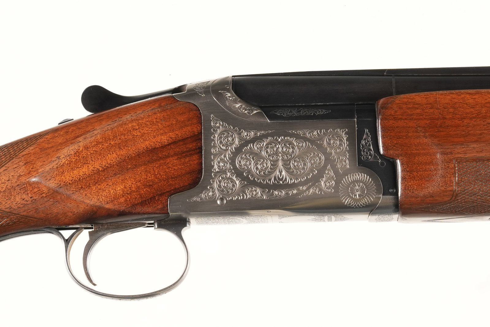A2902 Winchester 101 XTR O/U Shotgun 12ga: 12ga Serial # K467124E Winchester Model 101 XTR Sporter with 2 3/4" chamber with 28" Vent rib with interchangeable chokes. Extended IC & Skeet installed). Singl eselctive trigger with ejectors. 14" LO