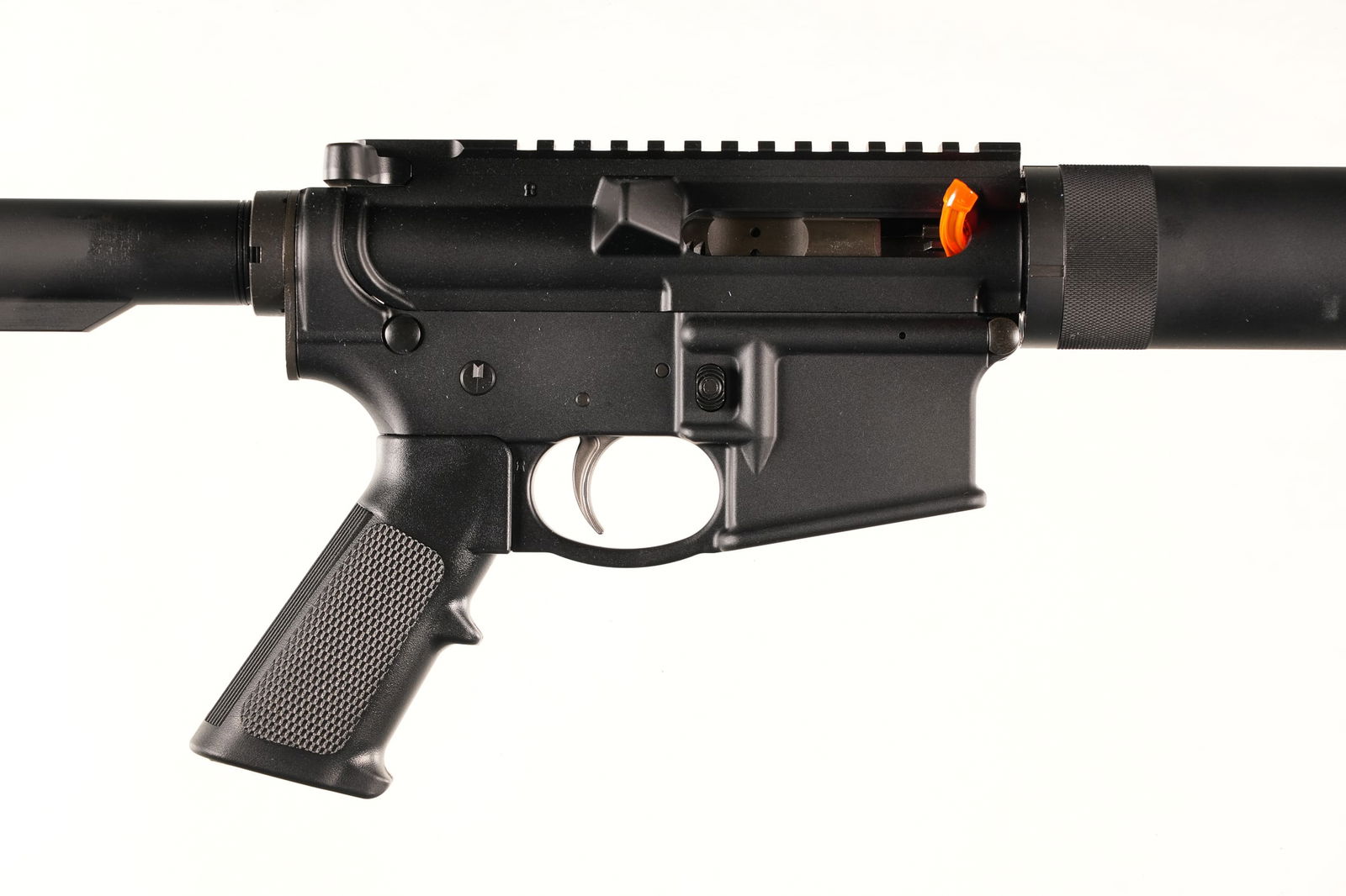 A4777 Colt Light Carbine Semi Rifle 5.56: 5.56 Serial # Vl005610 Scarce Colt Light Carbine with 16" 1-8 twist chrome moly Bbl with flash hider. Collapsible stock, flat top receiver. Alloy free floating hand guard assembly. Condition, Excellen