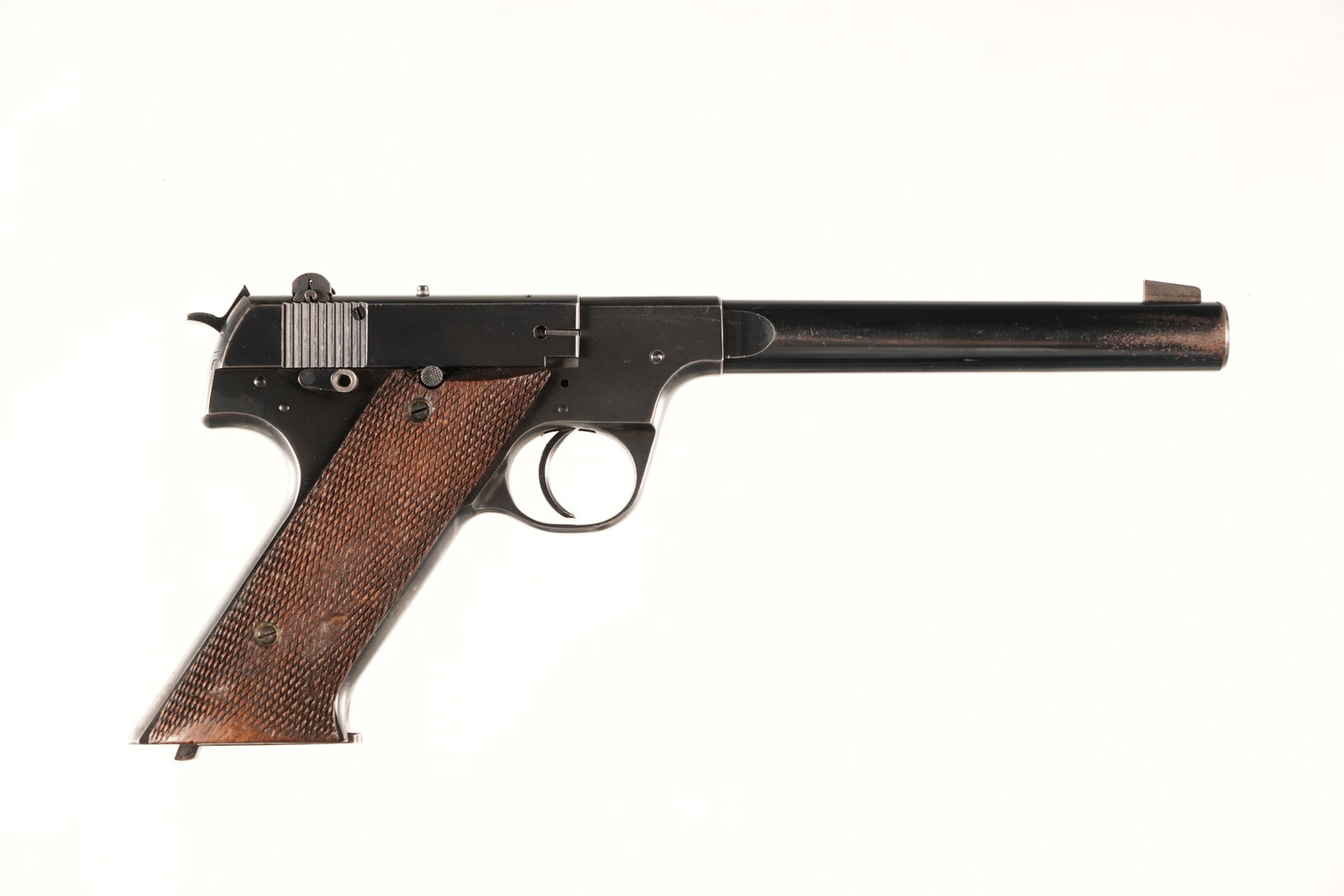 A4900 Hi-Standard H-D Military Pistol .22lr: .22lr Serial # 226228 High Standard HD Military with 6 3/4" Bbl adjustable sights and checkered walnut grips. Mfd, 1946. Firing pin hold open lever missing end knob. Small bulge 1 1/2" from muzzle. Re