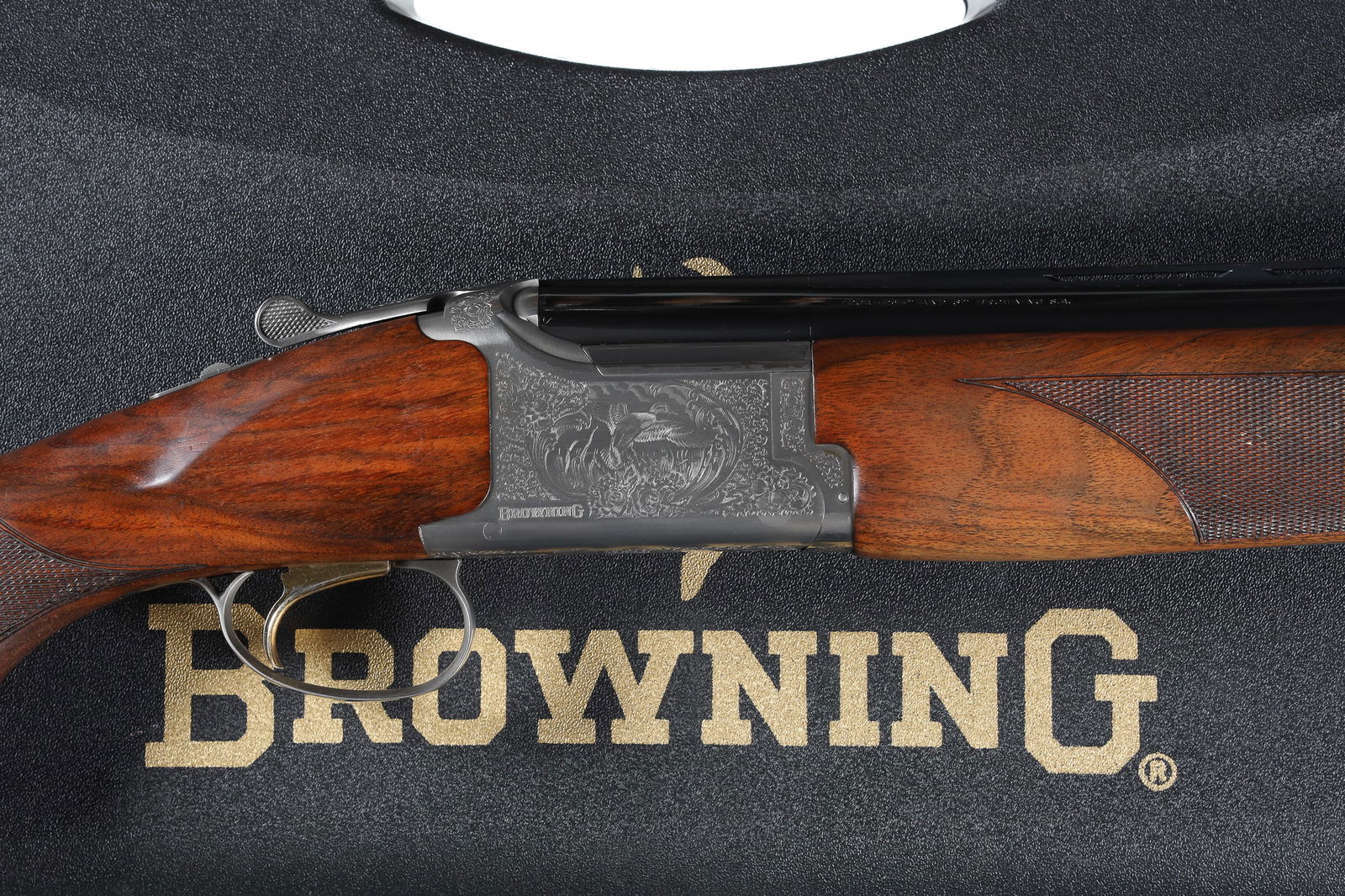 Browning B525 Game One O/U Shotgun 12ga: 12ga Serial # 54789ZZ Browning 525 Game one over under 12 Ga, shotgun with 30 " vent rib Bbl, Invector plus choke system and 3" chamber. Coin finished game scene engraved receiver with Pheasants and d
