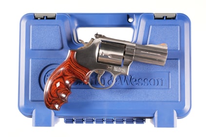 Smith & Wesson 696 Revolver .44 spl