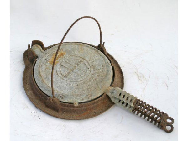 Griswold waffle iron: Griswold waffle iron; Live auction by Montrose Auction, Inc. Established 1977. We accept PayPal, Money Orders. All items shipped from Montrose, GA 31065 if not picked up at the sale site. Unable to an