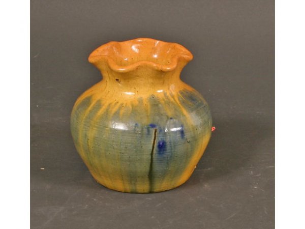Vase - Great Pottery Piece - ruffle on edge, orang: Vase - Great Pottery Piece - ruffle on edge, orange; Live auction by Montrose Auction, Inc. Established 1977. We accept PayPal, Money Orders. All items shipped from Montrose, GA 31065 if not picked up