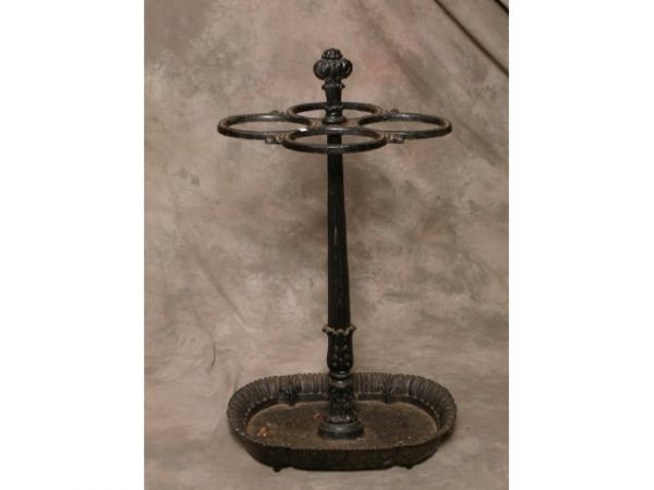 Brass kerosene parlor lamp, 11/25/1890: Brass kerosene parlor lamp, Patd 11/25/1890; adjustable height, converted to electric Terms & Conditions: Live auction by Montrose Auction, Inc. Established 1977. We accept PayPal, Money Orders. Invoi