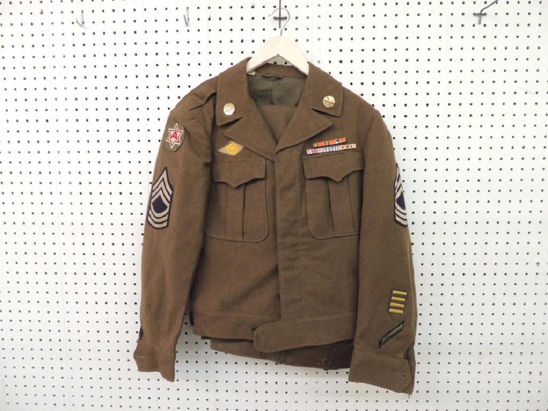 U.S. Military Uniform (1 of 6)