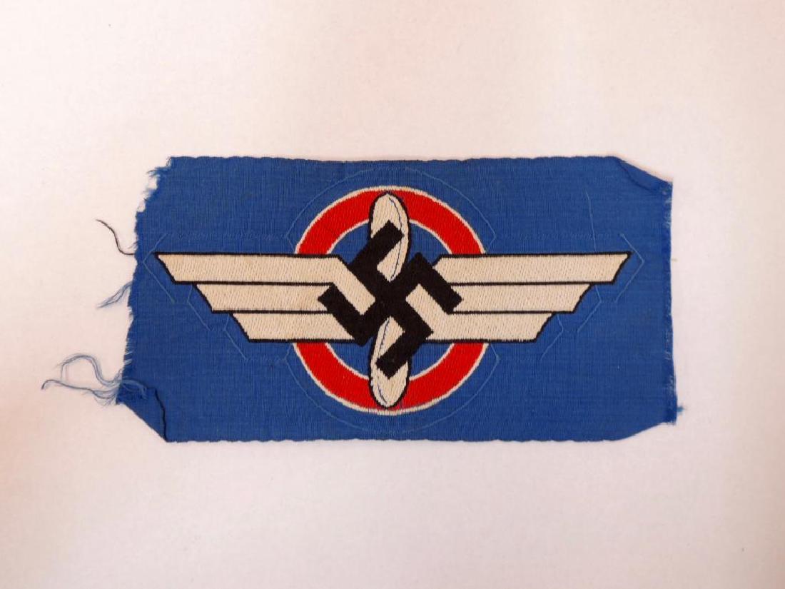 WW2 German DLV Sport Shirt Insignia (1 of 2)