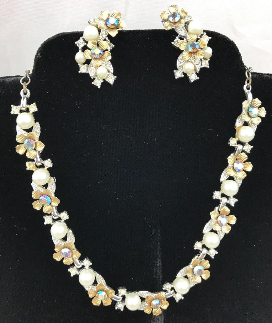 Vintage Faux Pearl and Aurora Borealis Flower Necklace (1 of 1)