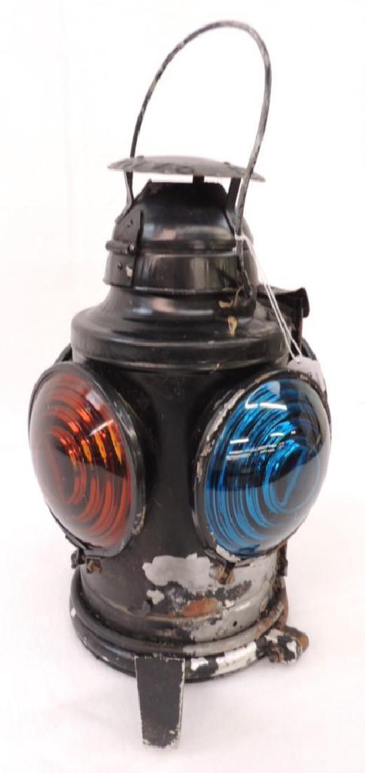 Handlan 4 Way Railroad Signal Lamp (1 of 3)