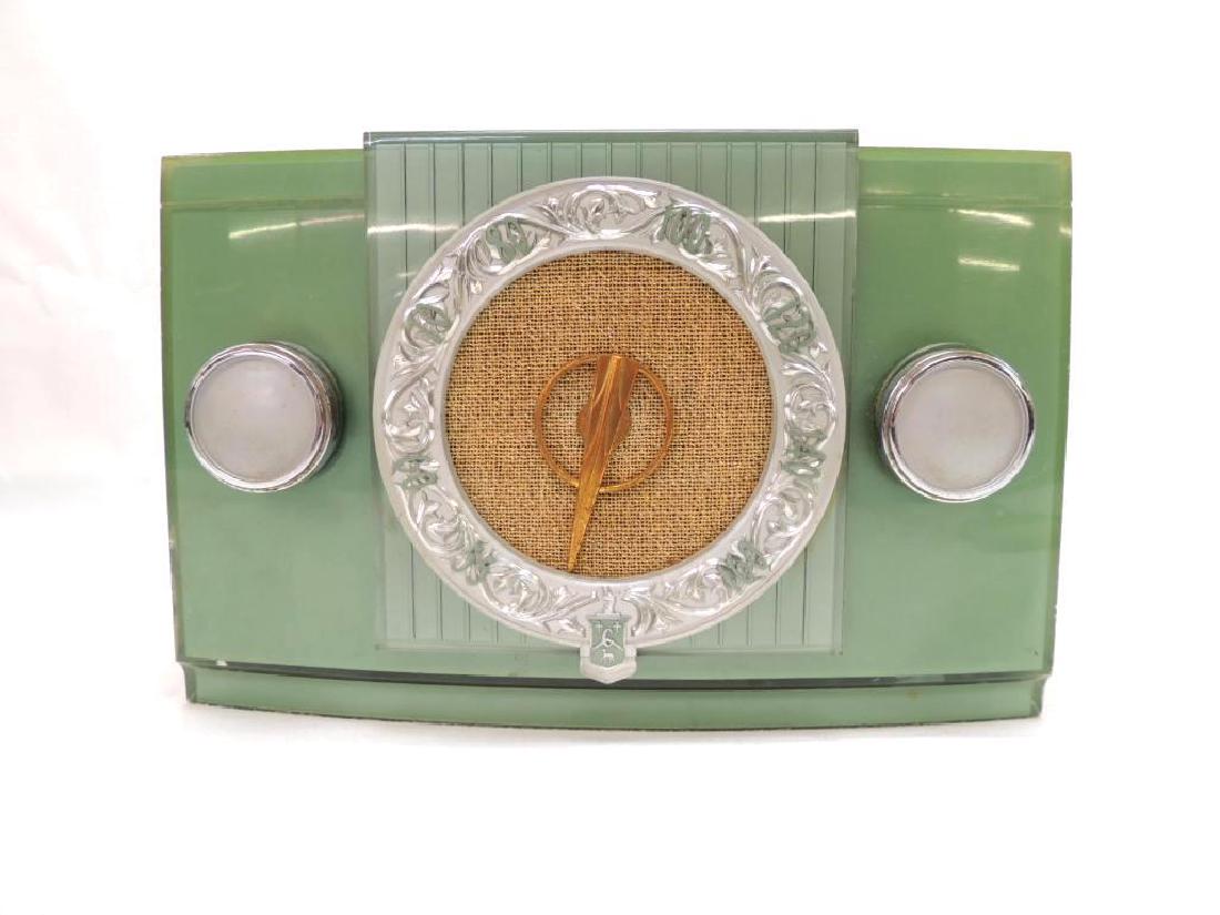 Vintage Crosley Tabletop Radio Model 299 (1 of 1)