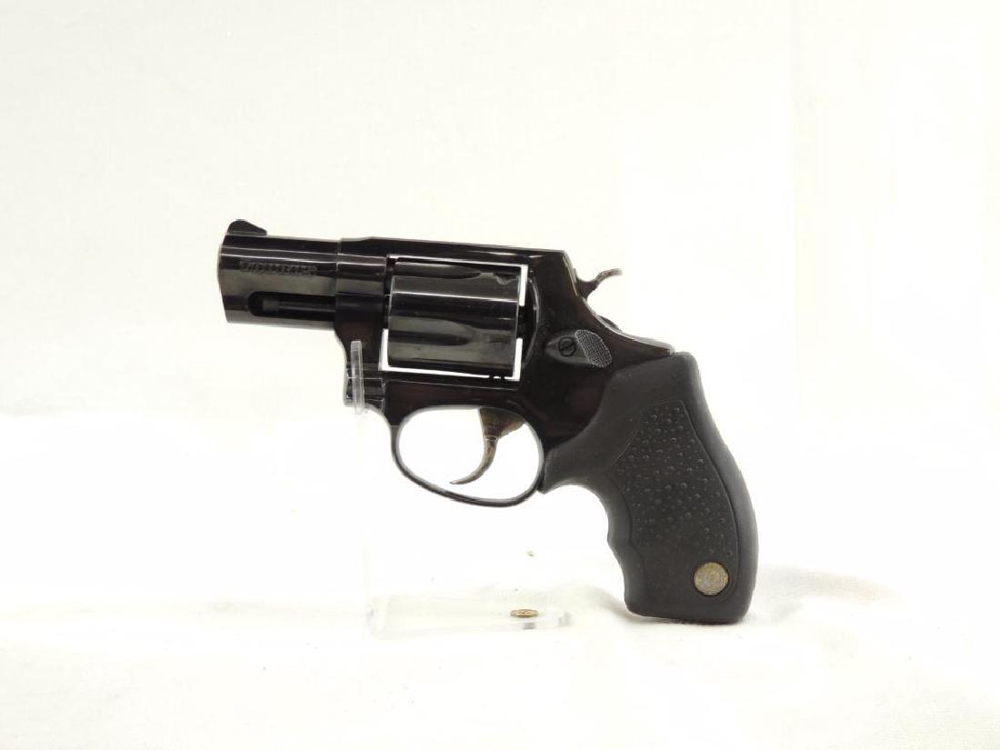 Taurus Model 85 .38 Special Snug Nose Revolver with Box: Serial Number X133081