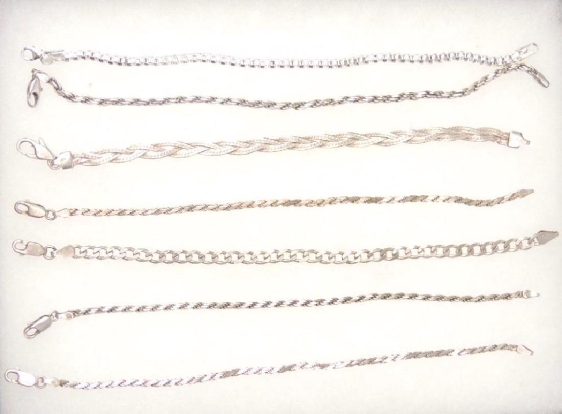 Lot of 7 : Sterling Silver Chain Bracelets: All of the bracelets measure approx. 7"