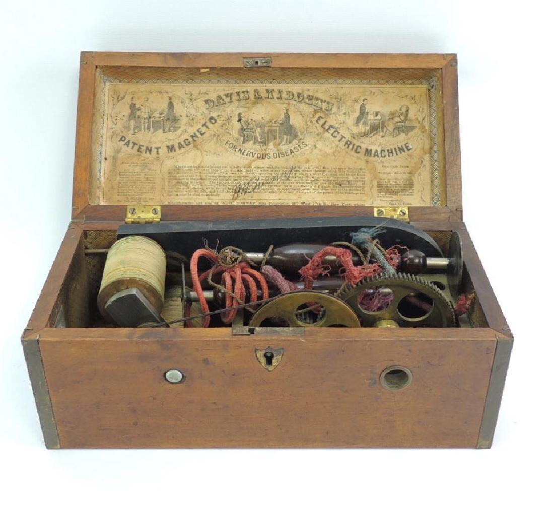 Antique Davis & Kidder's Patent Magneto Electric (1 of 3)