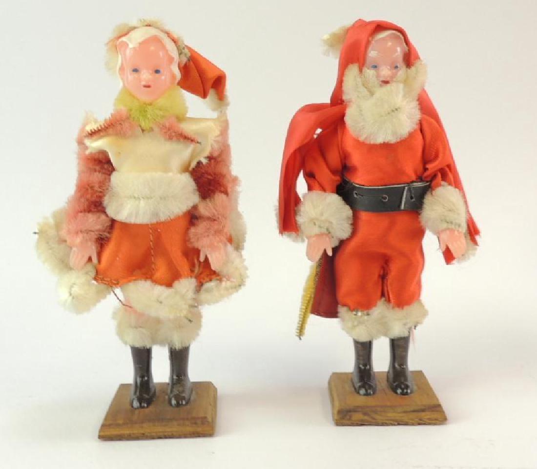 Vintage Mr. and Mrs. Claus Handmade Christmas Figurines: 5 1/2"x3"