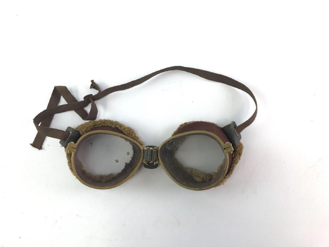 Pair of Antique Motorcycle/Aviation Goggles: Good Condition
