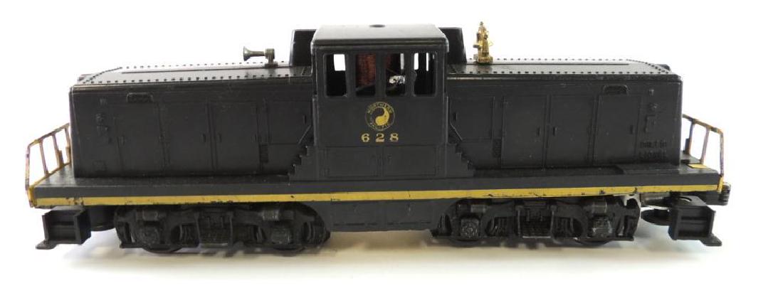 Vintage Lionel Trains O-Scale GE 44-Ton "Center Cab" (1 of 4)