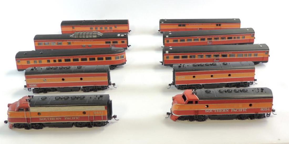 Athearn HO Scale Southern Pacific 6441 Daylight Train