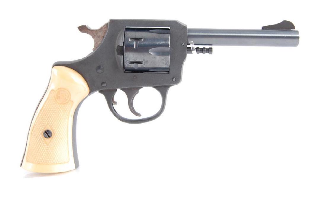 Harrington & Richardson Model 622 Double Action Only: Serial Number Y164, 3 3/4 in. Barrel