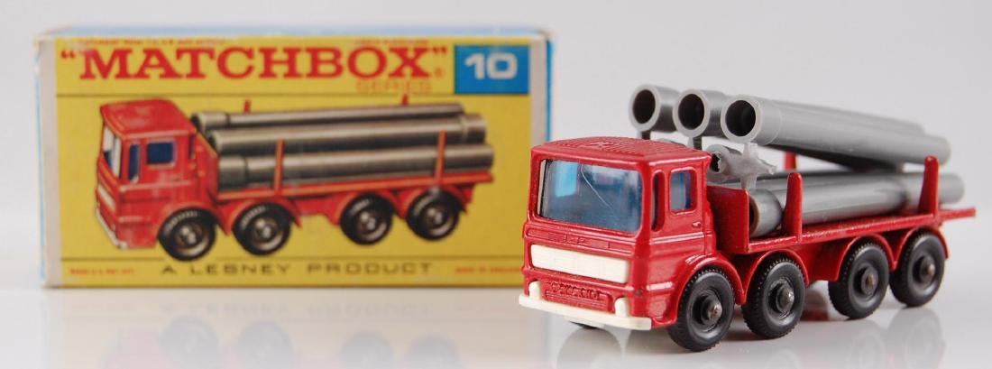 Matchbox No. 10 Red Pipe Truck with Original Box (1 of 7)