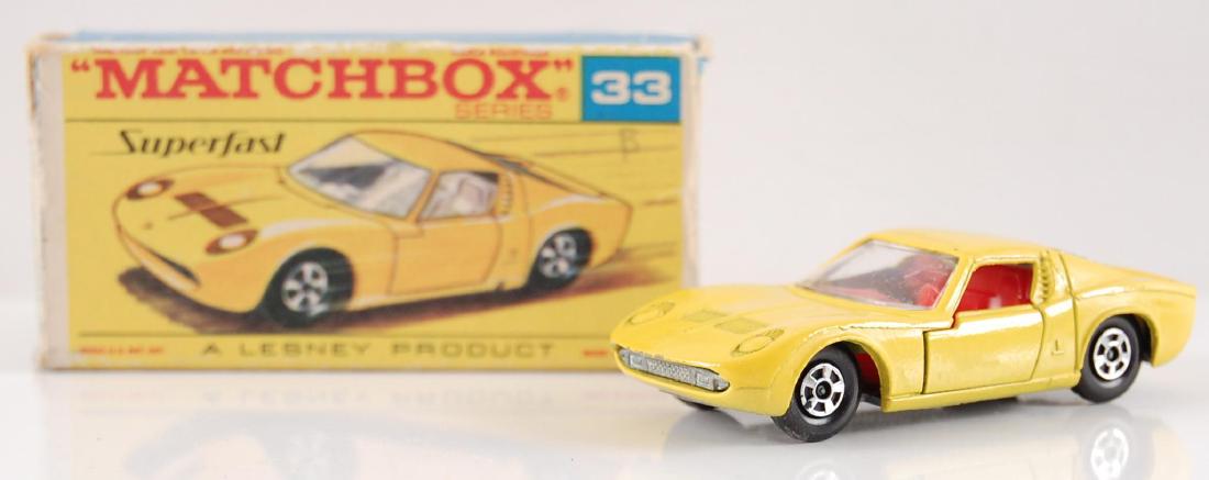 Matchbox Superfast No. 33 Yellow Lamborghini Miura P400 (1 of 7)
