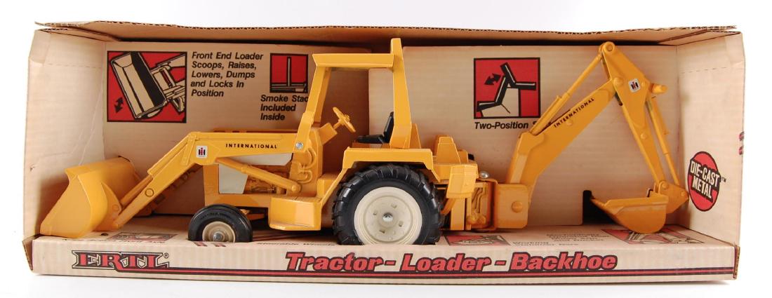 ERTL International Harvester Die-Cast Tractor Loader (1 of 3)