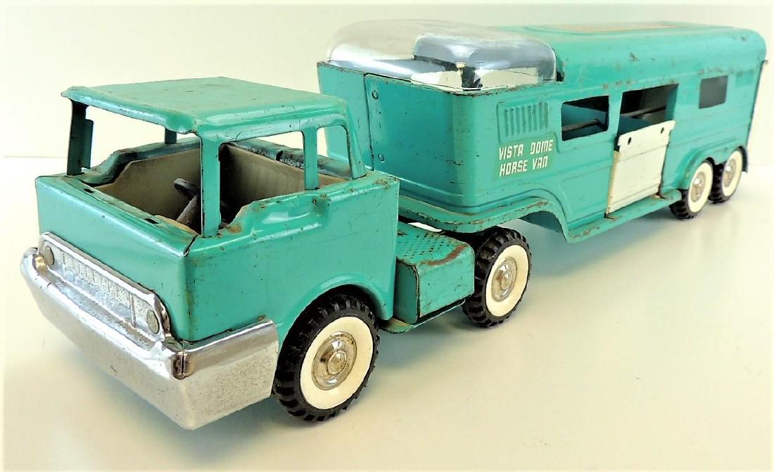 Vintage Structo Semi Vista Dome Horse Van.: Original paint, pressed steel 21" long.