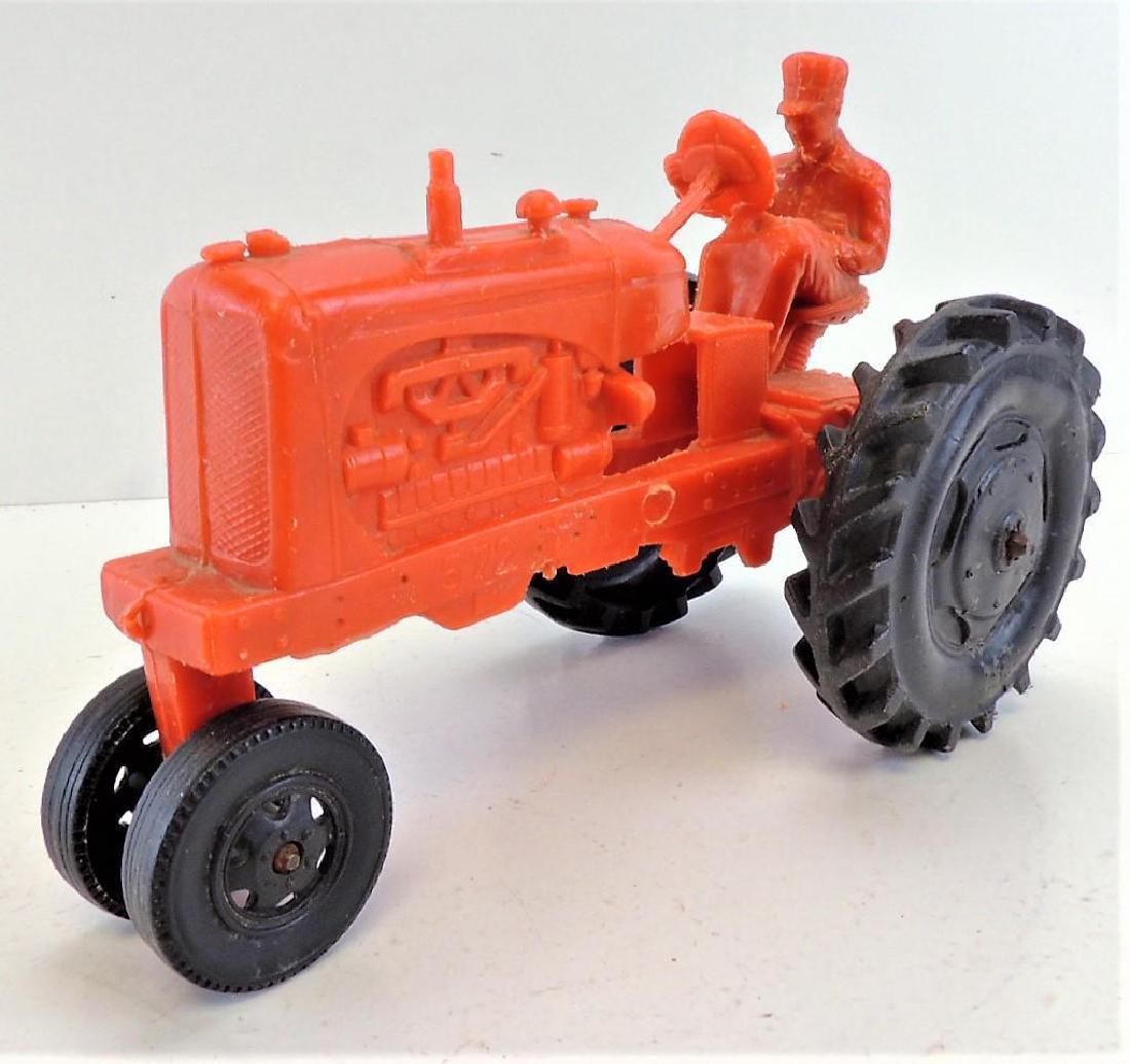 Vintage Auburn Allis-Chalmers Farm Toy Tractor.: Hard Plastic, 1:16 scale.