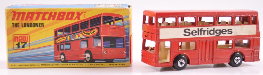 Matchbox Superfast No. 17 The Londoner Selfridges (1 of 8)