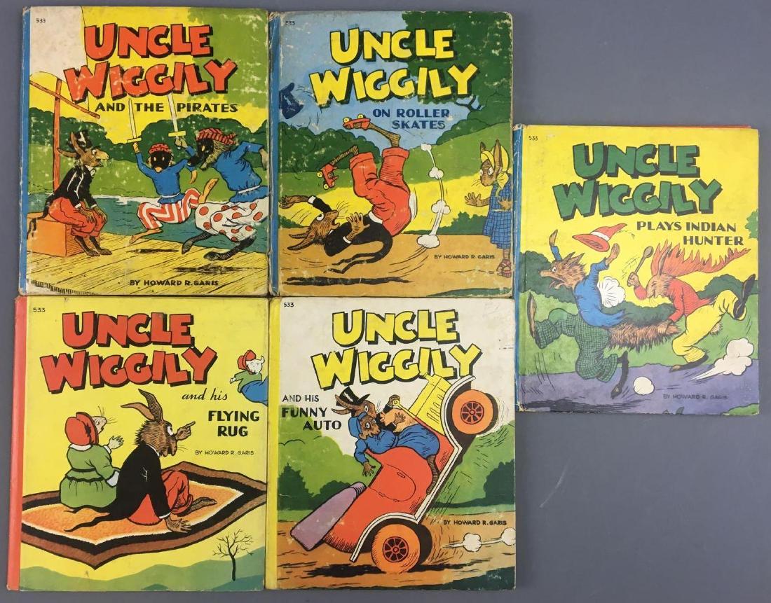 Group of 5 Antique Uncle Wiggily Childrens Books: Copyright 1940, Includes uncle wiggily plays Indian hunter, uncle wiggily and the pirates, uncle wiggily on roller skates and more