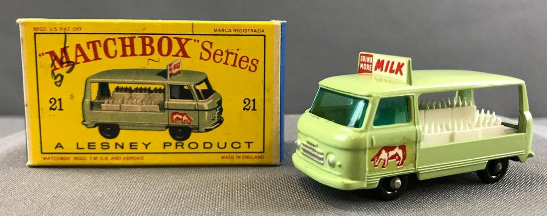 Matchbox No. 21 Commercial Bottle Float Truck die cast (1 of 9)