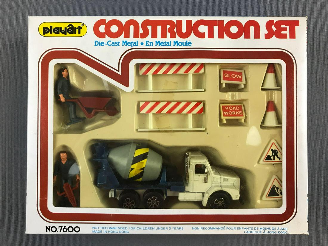Playart Construction Set die cast Vehicles in original (1 of 4)