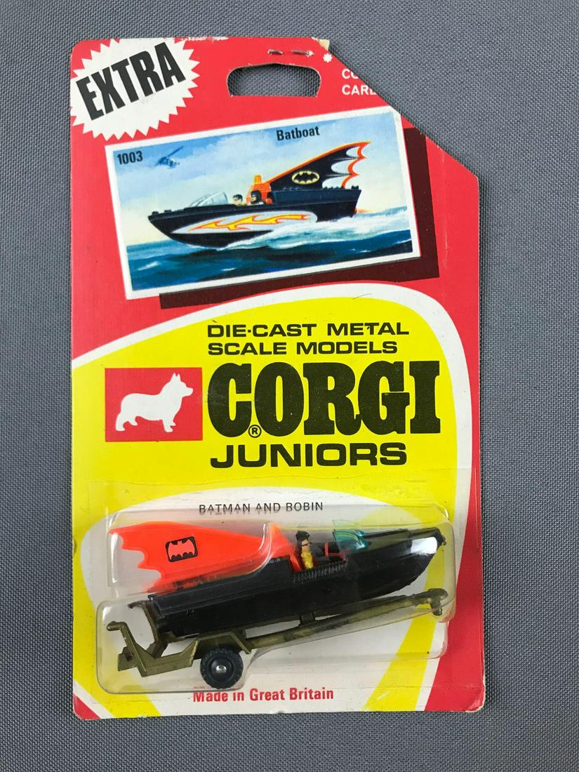 Corgi Juniors Batboat Batman and Robin die cast vehicle (1 of 2)
