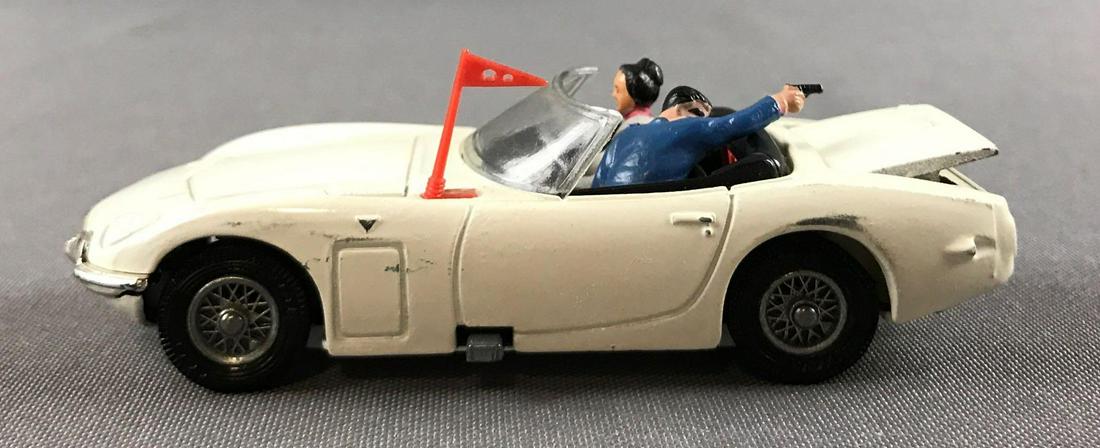 Corgi 007 Jame Bond die cast Toyota 2000 GT (1 of 7)
